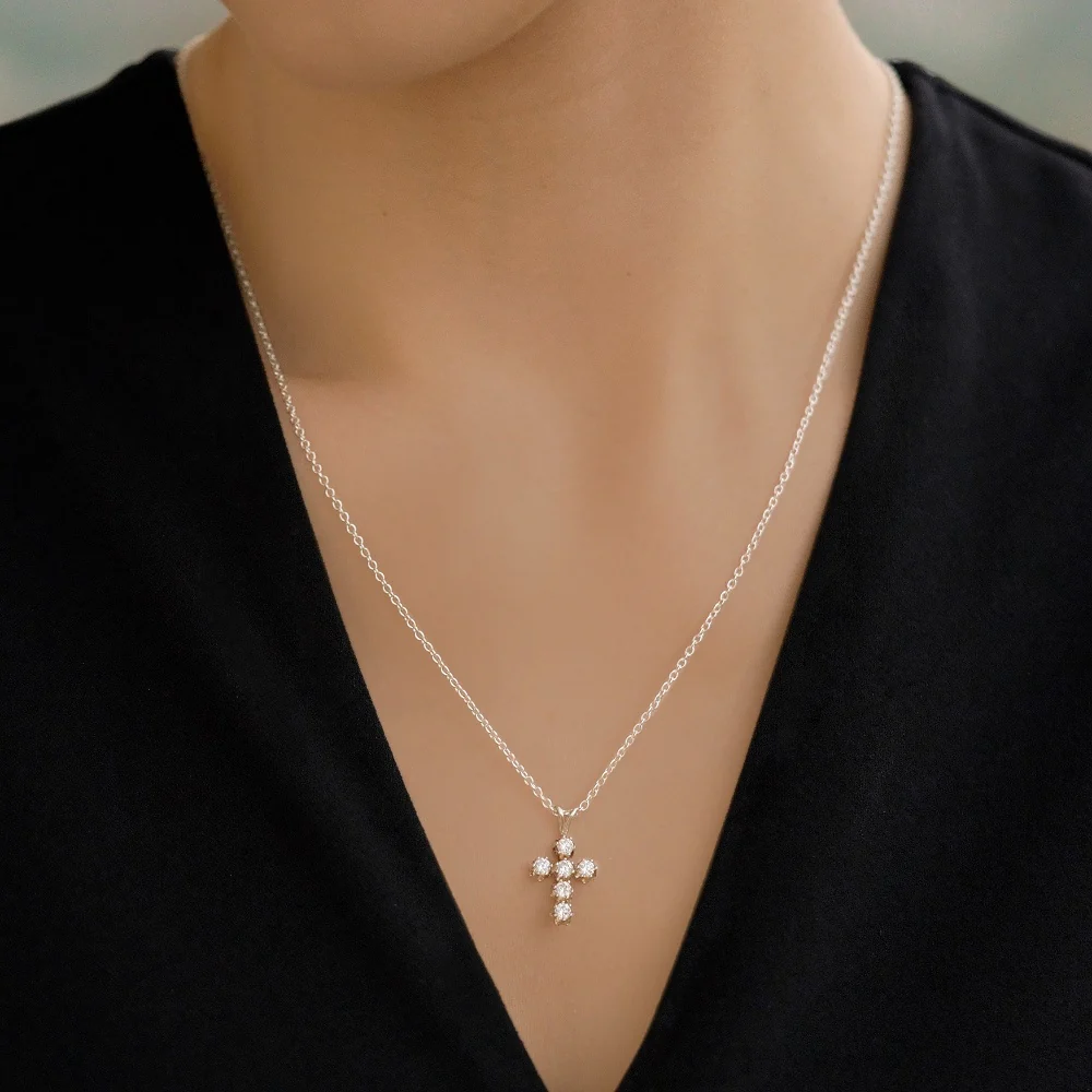 Cross Pendant Clear - Image 2