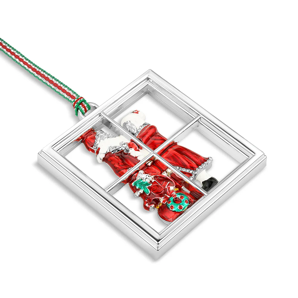 Santa Leaving North Pole Christmas Tree Decoration - Image 4