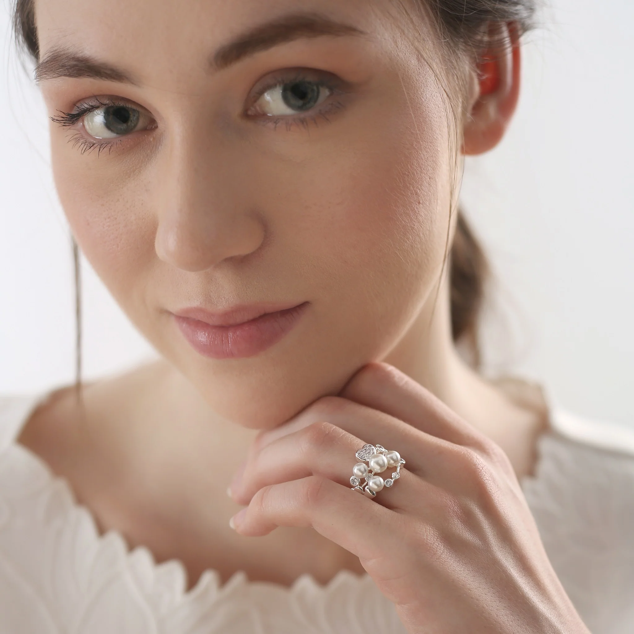 Silver Plated Pearl Ring with Clear Stones - Image 2